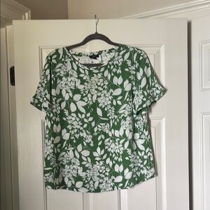 Ann Taylor Factory Green and White Boxy Short Sleeve Top